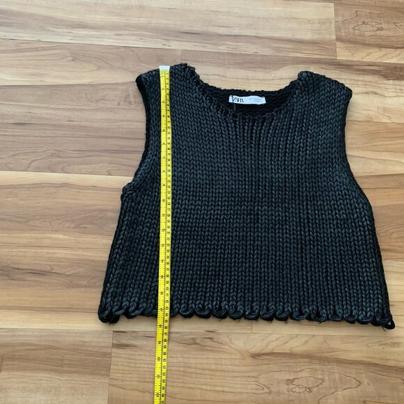 Zara Black Knit Crop Top - Picture 3 of 10